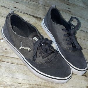 PUMA women’s shoes Sz 6